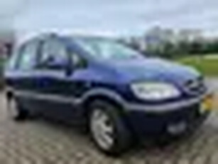 Opel Zafira 2.2-16V Elegance 7- Zits met Airco, LMV & Opties !