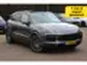 Porsche Cayenne 3.0 E-Hybrid / Trekhaak / Panoramadak / 360Camera / Head-up / 21'' / Keyless / Bose