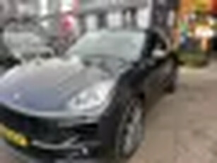 Porsche Macan 3.0 D auto word in consignatie verkocht voor klant word afgeleverd met nieuwe apk en a