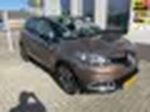 Renault Captur 0.9 TCe Dynamique / Camera / Parkeer sensoren achter / Navigatie / Telefoon / Cruise