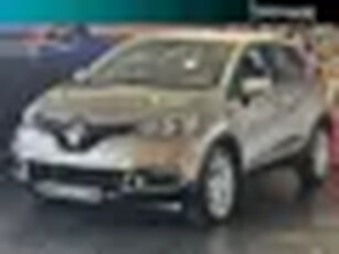 Renault Captur 0.9 TCe Dynamique NAVIGATIE TREKHAAK CLIMATE CONTROL LICHTMETALEN VELGEN