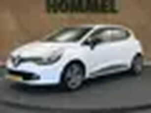 Renault Clio 0.9 TCe ECO Night&Day - ORIGINEEL NEDERLANDSE AUTO - NAVIGATIE - LEDEREN STUUR - PARKEE