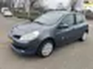 Renault Clio 1.2-16V Expression / 1e.eigenaar / nieuwe koppeling / elek.ramen / deurvergrendeling /