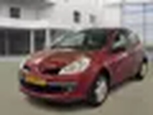 Renault Clio 1.2 TCE Expression/ BORDEAUXROOD