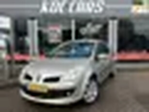 Renault Clio 1.4-16V Dynamique Luxe NIEUW APK NAP AIRCO