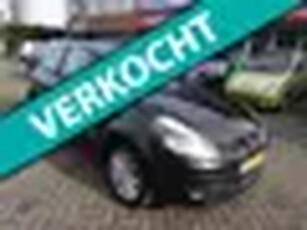 Renault Clio 1.6-16V Initiale/Airco/Cruise/Leder/LMV/PDC