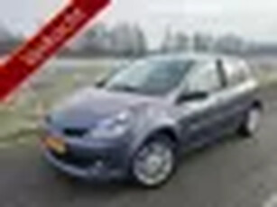 Renault Clio 1.6-16V Rip Curl (bj 2007)