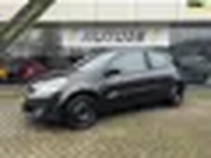 Renault Clio 2.0-16V Initiale