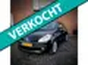 Renault Clio 2.0 2.0-16V Dynamique S / Panorama dak