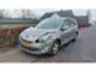 Renault Grand Scénic 1.4 TCe Dynamique ECC/NAVI/PANO BJ 2012