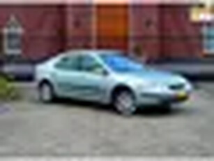 Renault Laguna 1.8-16V Dynamique / Automaat / Cruise control / Pdc / Trekhaak