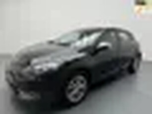 Renault Mégane 1.5 dCi GT-Line 5 deurs 110 Pk Airco Navi Camera Pdc 206 dkm Nap