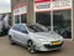 Renault Mégane Estate 1.4 TCe Bose - LOOPT OP 3 CILINDERS -