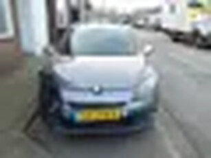 Renault Mégane Estate 1.6 Expression!2010!Voor Schade