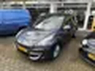 Renault Scénic 1.4 TCE Celsium NAVIGATIE TREKHAAK AIRCO -ECC LICHTM.VELGEN