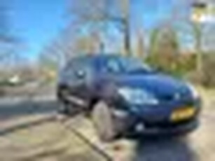 Renault Scénic 1.6-16V Automatic in good condtion