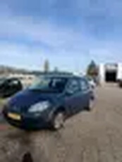 RENAULT SCENIC 1.6-16V BUSINESS L.