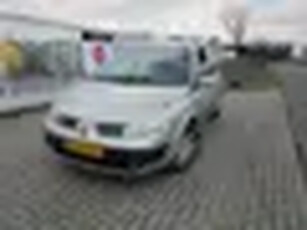 Renault Scénic 1.6-16V Expression Luxe