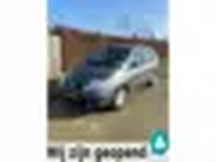 Renault Scénic 1.6-16V Expression Sport