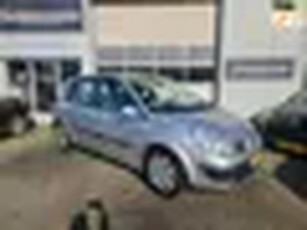 Renault Scénic 2.0-16V Business Line LPG G-3