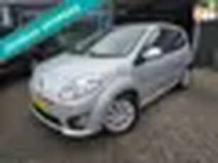 Renault Twingo 1.2-16V Initiale AUTOMAAT 2E EIGENAAR CLIMA LEDER LMV CRUISE PDC