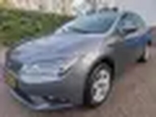 SEAT León ST 1.6 TDI Style Connect PANODAK/LED/CLIMAT/CRUISE/NAVI 110PK