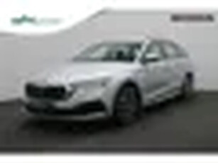 Skoda Octavia Combi 1.4 TSI 204 pk DSG iV PHEV Business Edition Navigatie Parkeersensoren voor/a