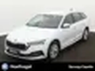 Skoda Octavia Combi 1.5 e-TSI Business Edition Trekhaak Stoelverw. Camera ACC CarPlay