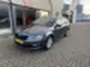 Skoda Octavia Combi 1.5 TSI Greentech Business Edition / automaat DSG / carplay / NAVI / cruise cont