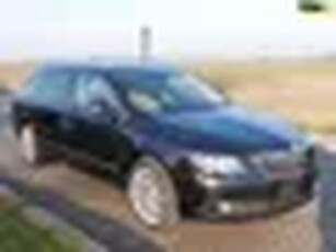 Skoda Superb Combi 2.0 TDI Elegance AUT LED HI-FI