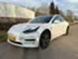 Tesla Model 3 Standard RWD Plus 60 kWh / LEER / PANORAMADAK / AUTOPILOT / 88DKM! NAP! / INCL BTW