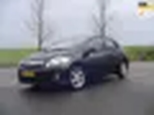 Toyota Auris 1.8 Full Hybrid Aspiration / airco / cruise / NAP