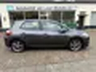 Toyota Auris 1.8 Full Hybrid Executive Business (bj 2012)