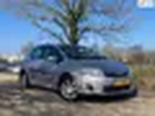 Toyota Auris 1.8 Full Hybrid Executive Clima + Cruise nu € 5.975,-!!!