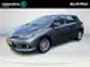 Toyota Auris 1.8 Hybrid Aspiration **TREKHAAK/ NAVIGATIE/ CRUISE CONTROL/ PARKEERCAMERA/ GARANTIE**