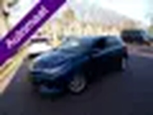 Toyota Auris 1.8 Hybrid Dynamic CAMERA CRUISECONT NAVI TELEFOON.....