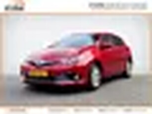 Toyota Auris 1.8 Hybrid Dynamic Trekhaak Navigatie Camera Keyless Entry Cruise & Climate C