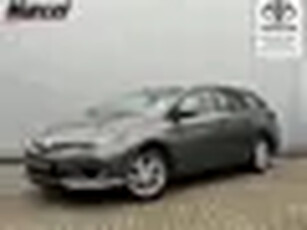 Toyota Auris Touring Sport 1.2T Dynamic Limited Trekhaak Camera Cruise