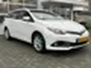 Toyota Auris Touring Sports 1.8 Hybrid Aspiration Camera Cruise control Climate control Trekhaak