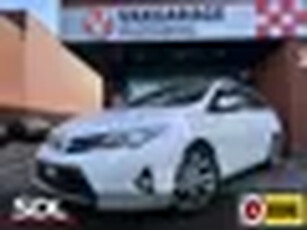 Toyota Auris Touring Sports 1.8 Hybrid Dynamic // PANODAK // NAVI // CAMERA // CLIMA // CRUISE