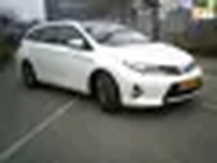 Toyota Auris Touring Sports 1.8 Hybrid Lease