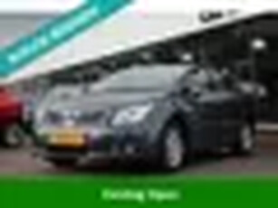 Toyota Avensis 1.8 VVTi Business CLIMA_NAVI_CAM_LMV_TREKHAAK.