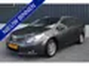 Toyota Avensis wagon 1.8 VVTi Dynamic Business Special Navi Camera Cruise Clima Trekhaak.