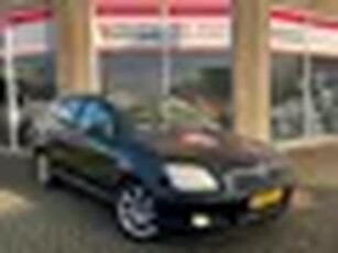 Toyota Avensis Wagon 2.0 VVTi Executive - Navi - Cruise - Stoelverwarming