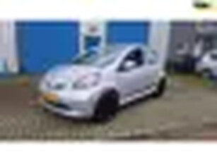 Toyota Aygo 1.0-12V +5 Deurs Inruil Mogelijk.