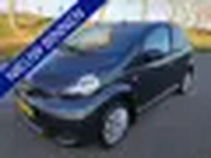 Toyota Aygo 1.0-12V ** 5 DRS ** Airco ** Bluetooth ** NAP ** goede oh historie **