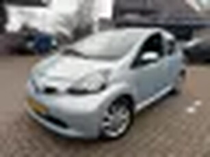 Toyota Aygo 1.0-12V +*5DRS*STUUR BEKR*ELLEK PAKK.*1 EIG*NETTE AUTO