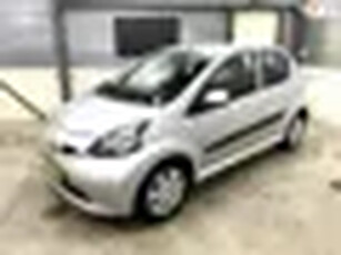 Toyota Aygo 1.0-12V + AIRCO APK elektrisch pakket 5 deurs