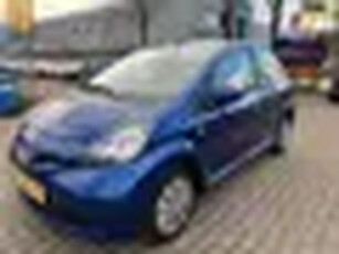 Toyota Aygo 1.0-12V + - AIRCO - AUTOMAAT - NIEUWE APK !