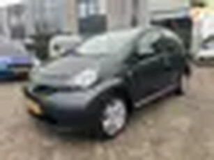 Toyota Aygo 1.0-12V + Automaat Nap